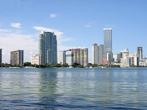 Blick vom Wasser auf Miami Foto 